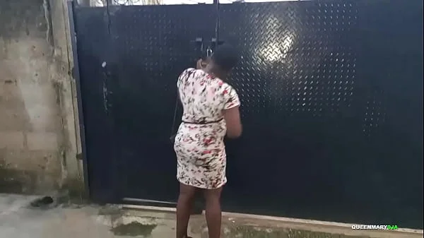 African Gift traveled from Lagos to Warri to meet her fan for a mad fuck